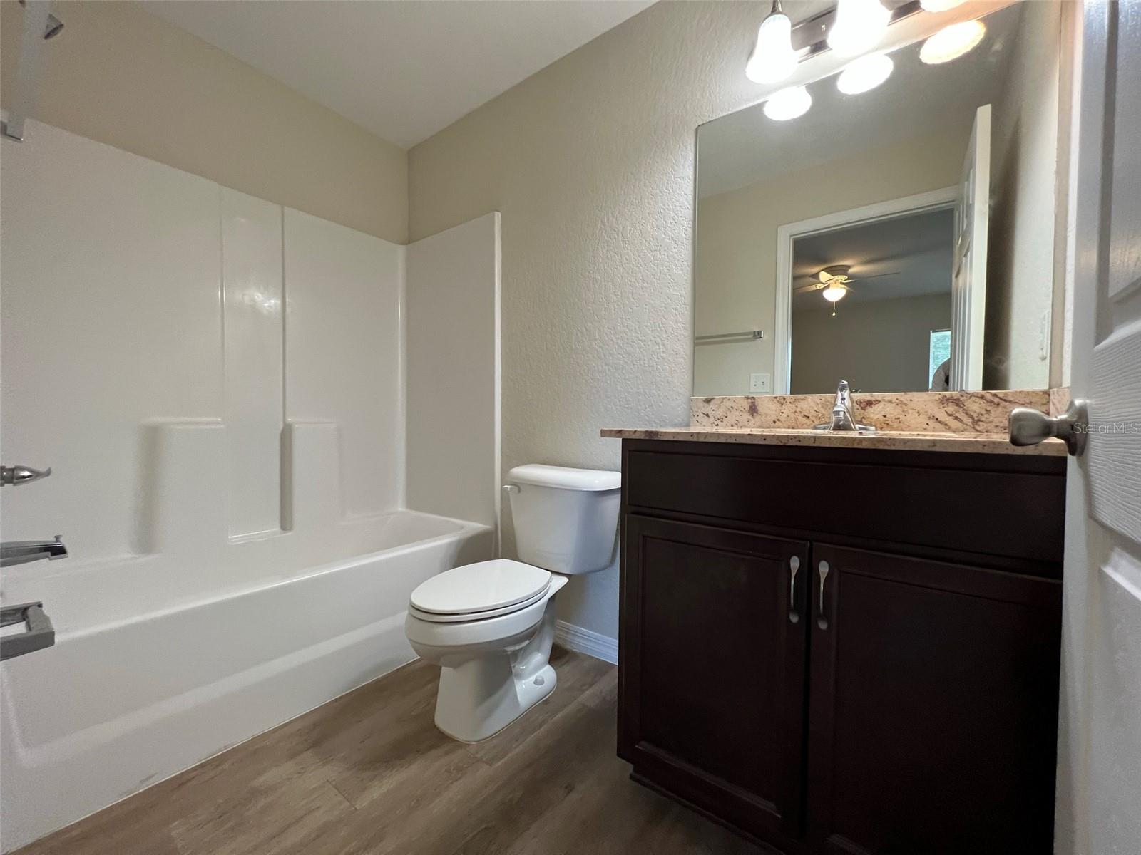 Listing Photo 9