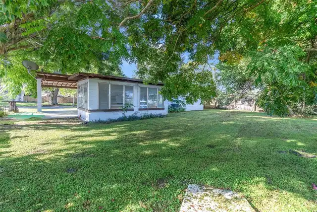 Listing Photo 21