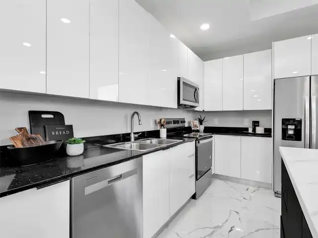 Listing Photo 9