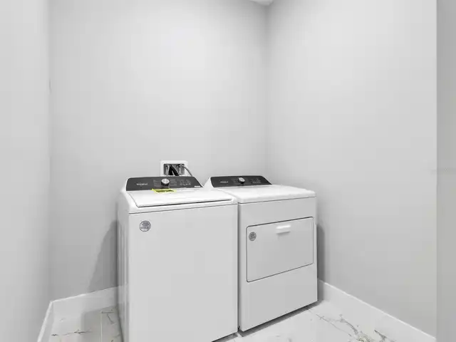 Listing Photo 17
