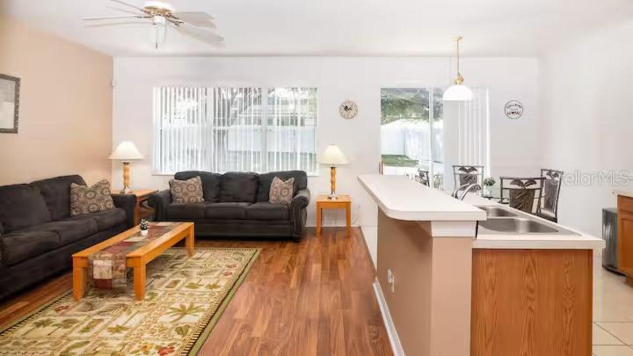 Listing Photo 8