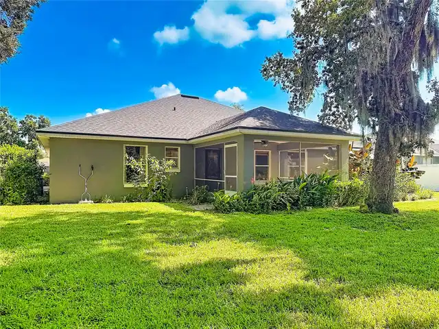 Listing Photo 8