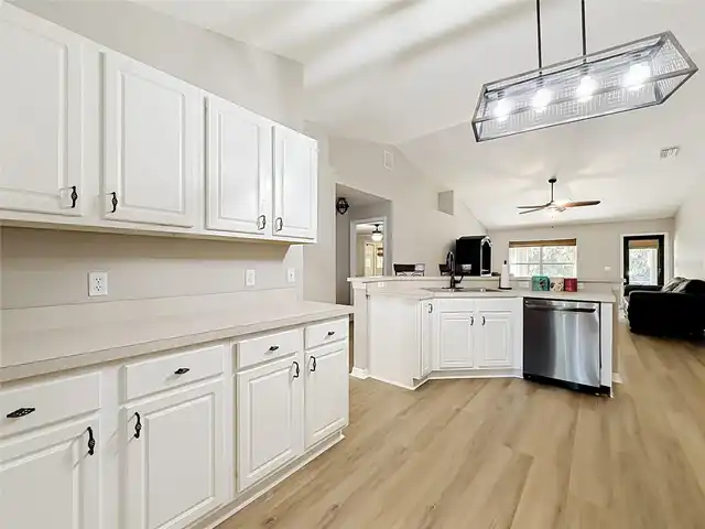 Listing Photo 27