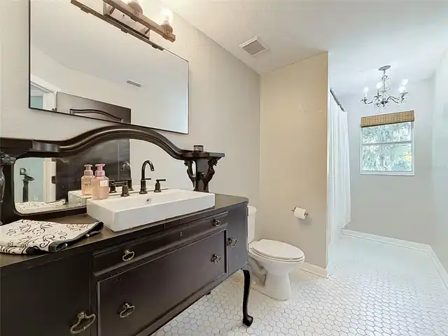 Listing Photo 44