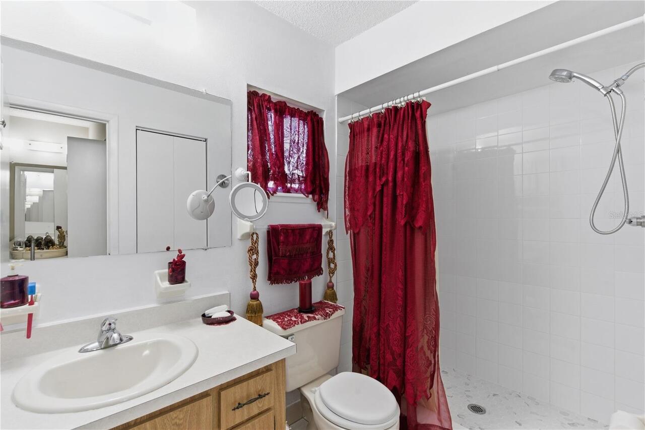 Listing Photo 16