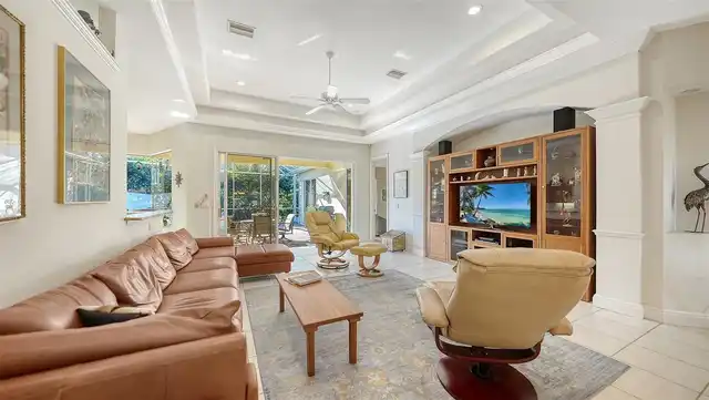 Listing Photo 12