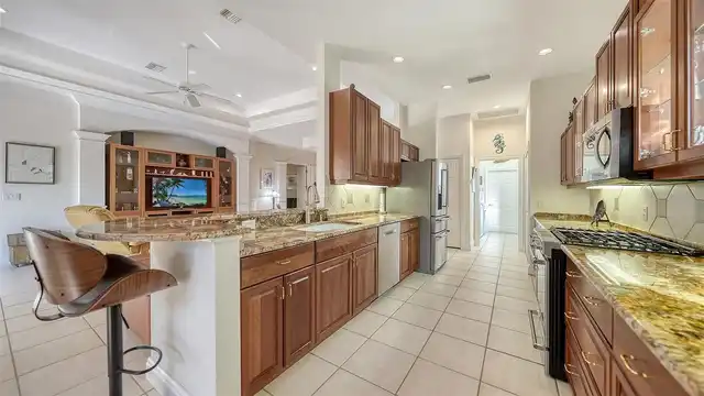 Listing Photo 16