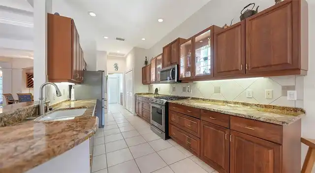 Listing Photo 17