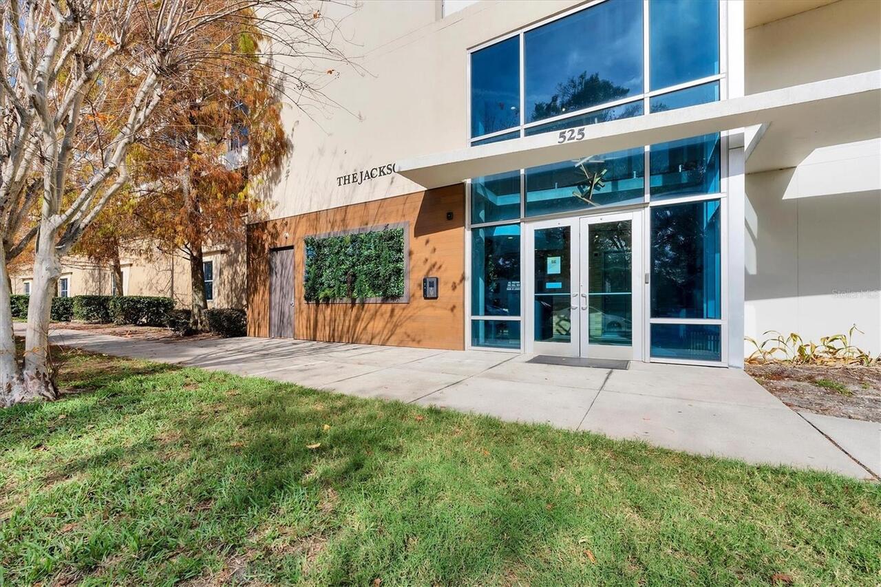 3BR, Residential Lease, 2BA, $7,000
Read More