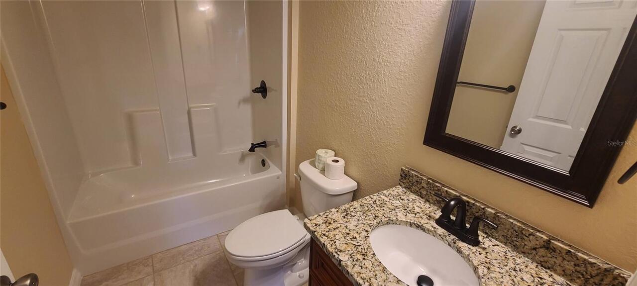 Listing Photo 12