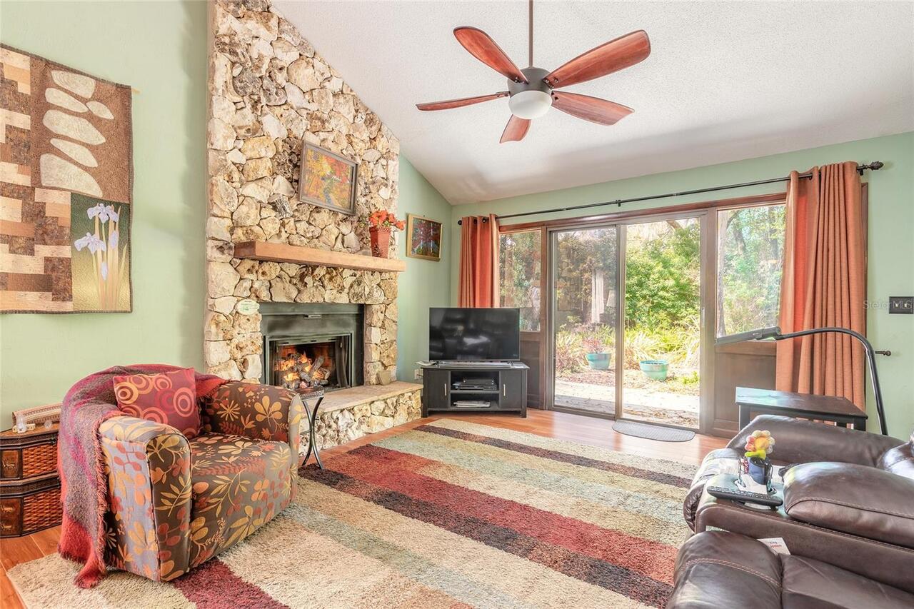 Listing Photo 9