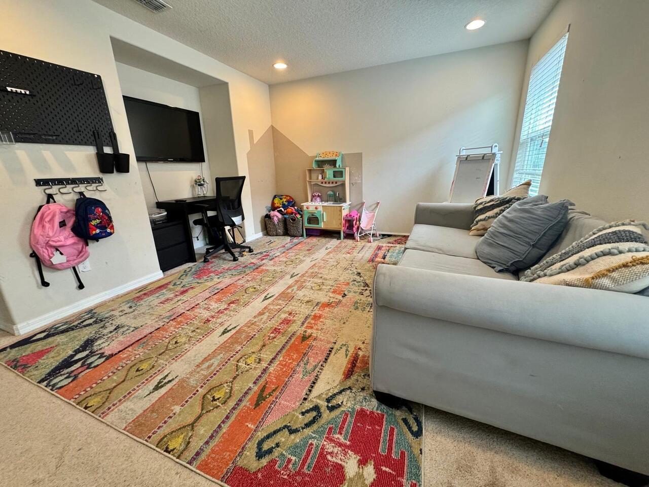 Listing Photo 14
