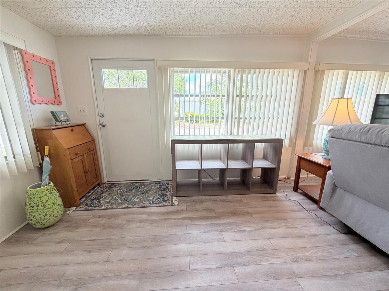 Listing Photo 8