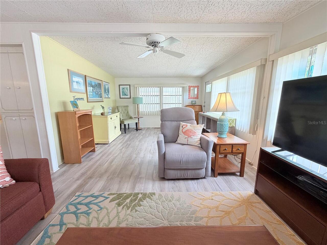 Listing Photo 9