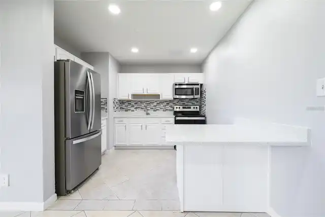 Listing Photo 6
