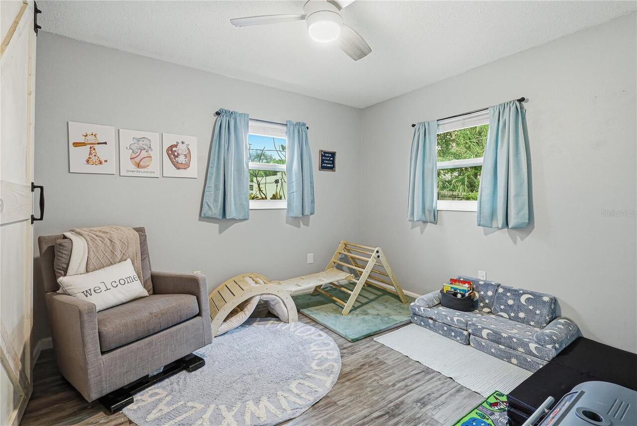 Listing Photo 17