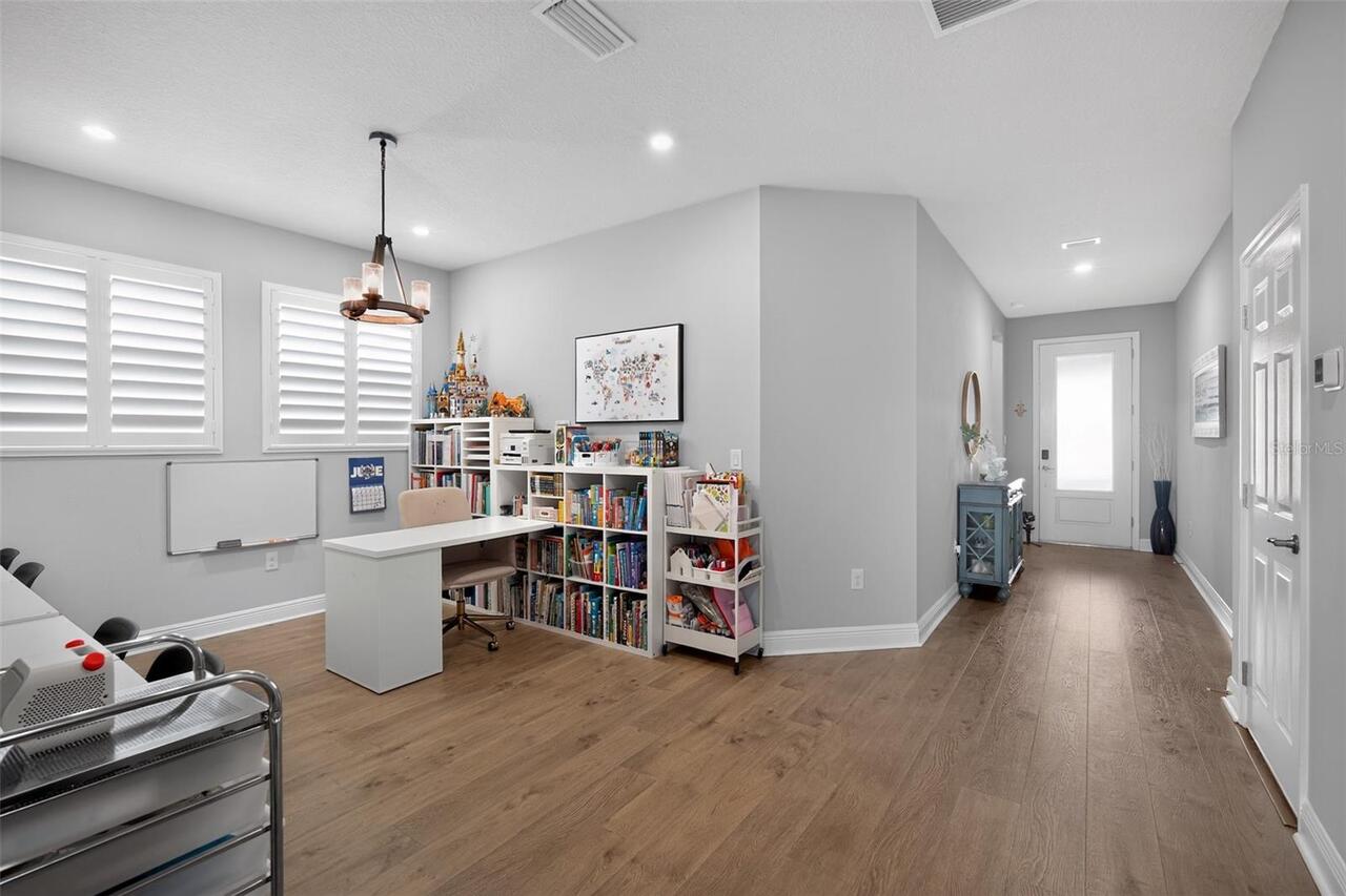 Listing Photo 11