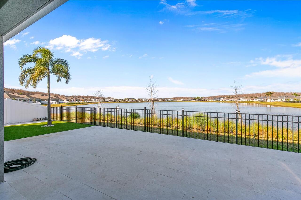 Listing Photo 11