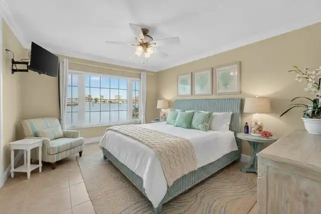 Listing Photo 11