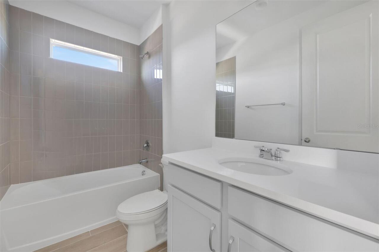 Listing Photo 12
