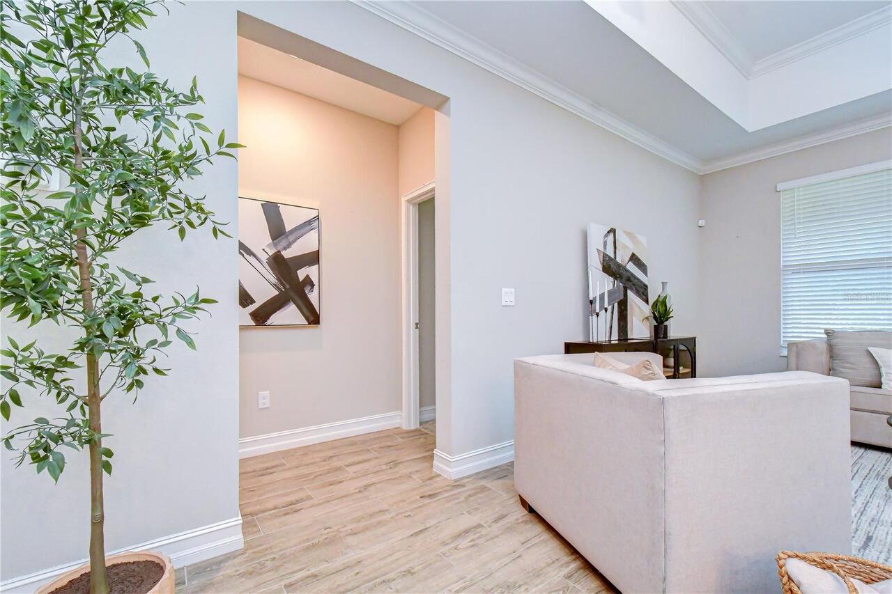Listing Photo 12