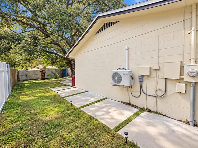 Listing Photo 17