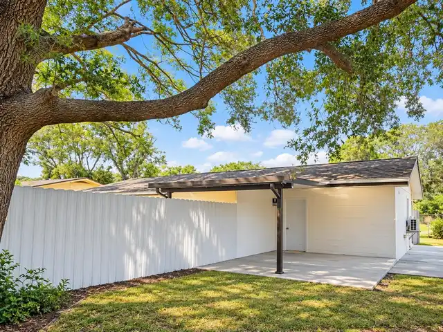 Listing Photo 18