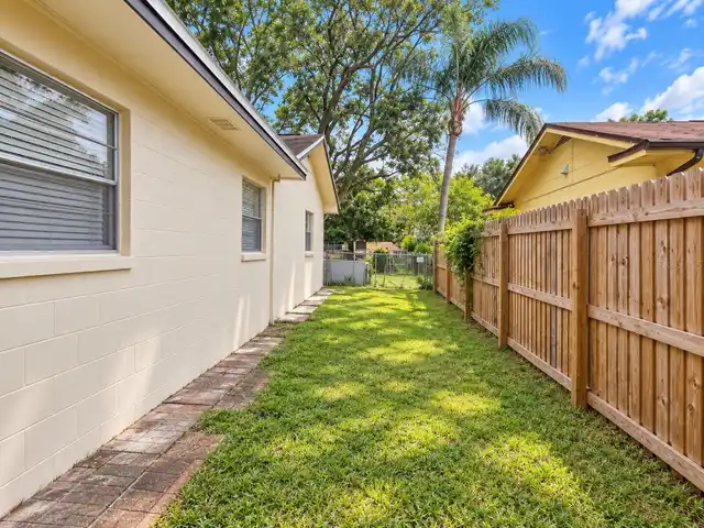 Listing Photo 19