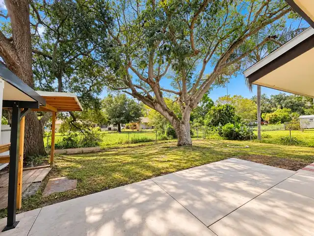 Listing Photo 21
