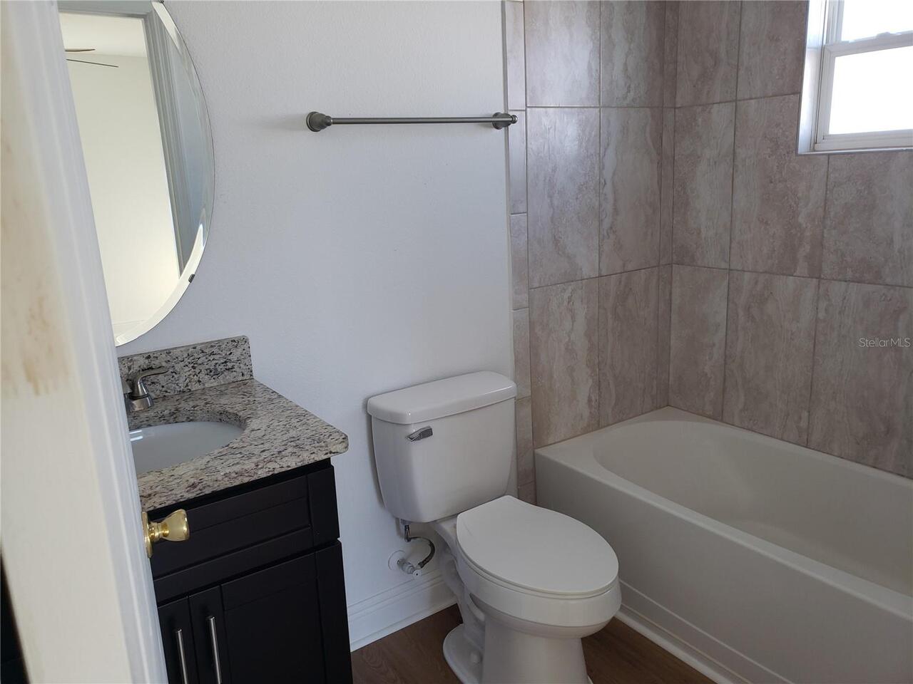 Listing Photo 9