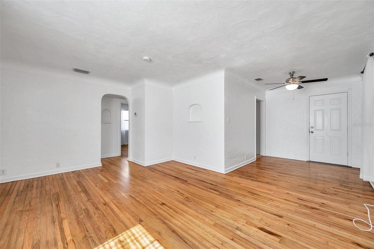 Listing Photo 21