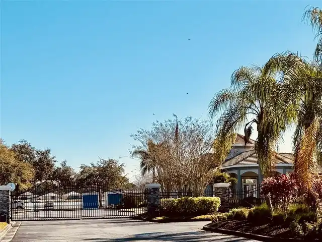 Listing Photo 18