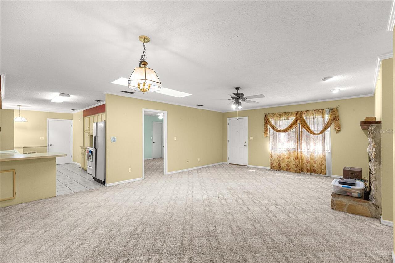Listing Photo 8