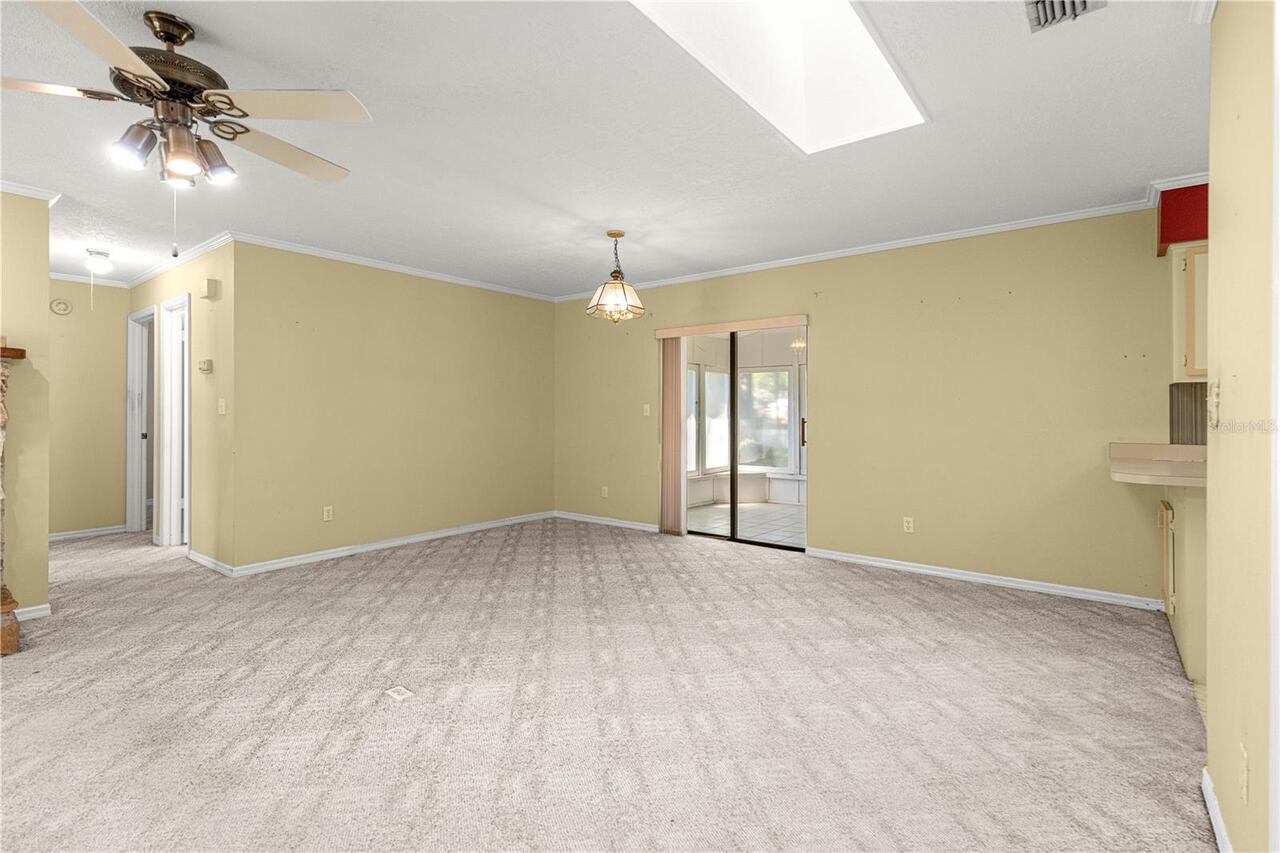 Listing Photo 10