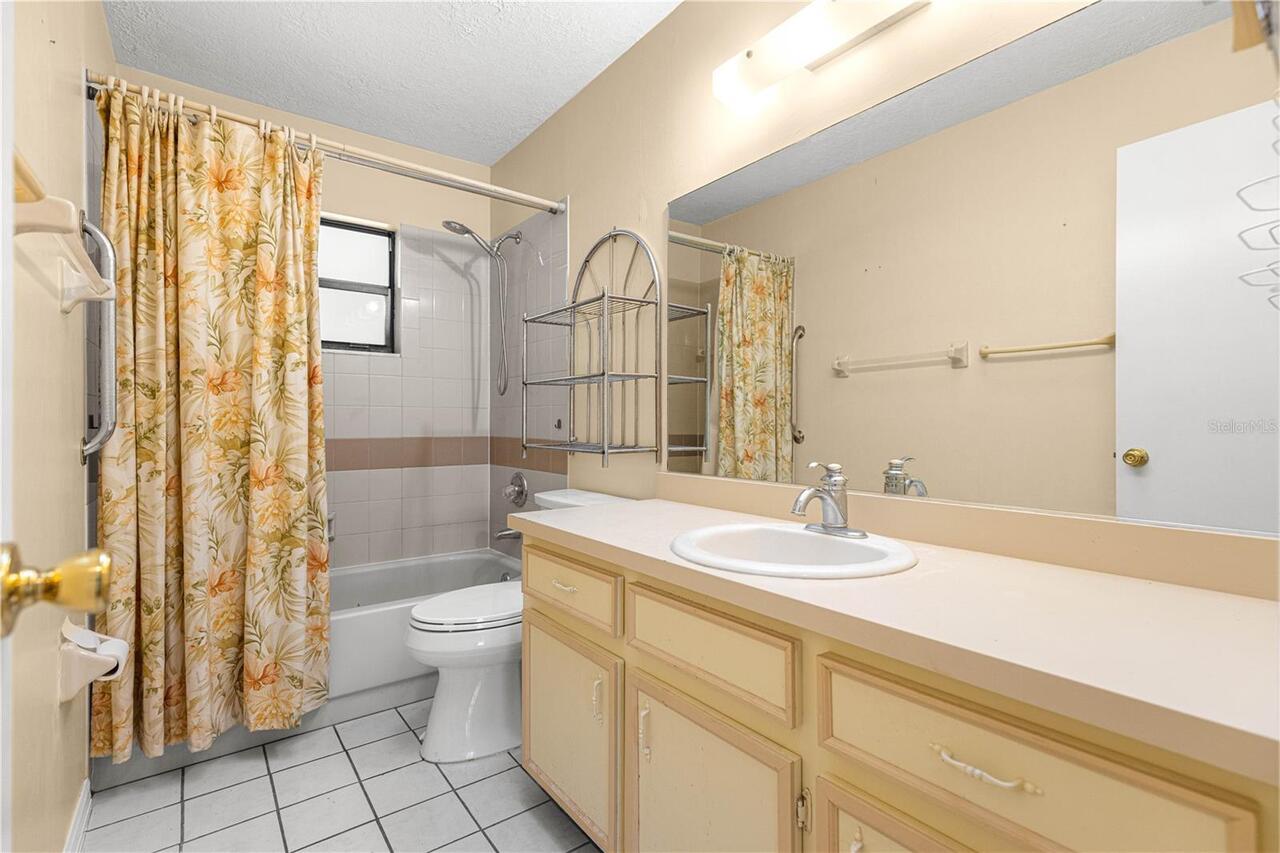 Listing Photo 17