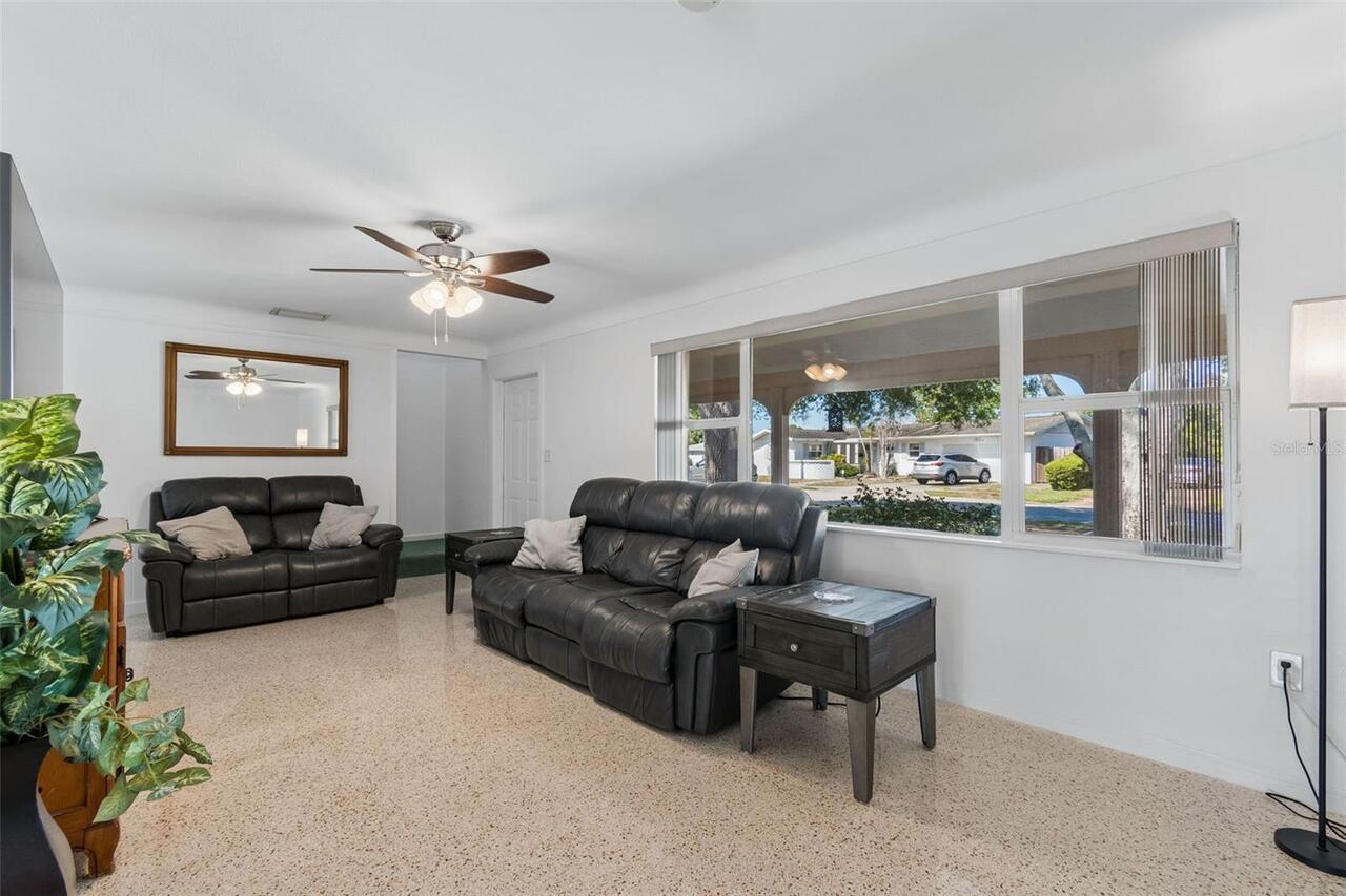 Listing Photo 6