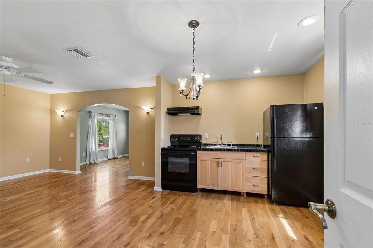 Listing Photo 18