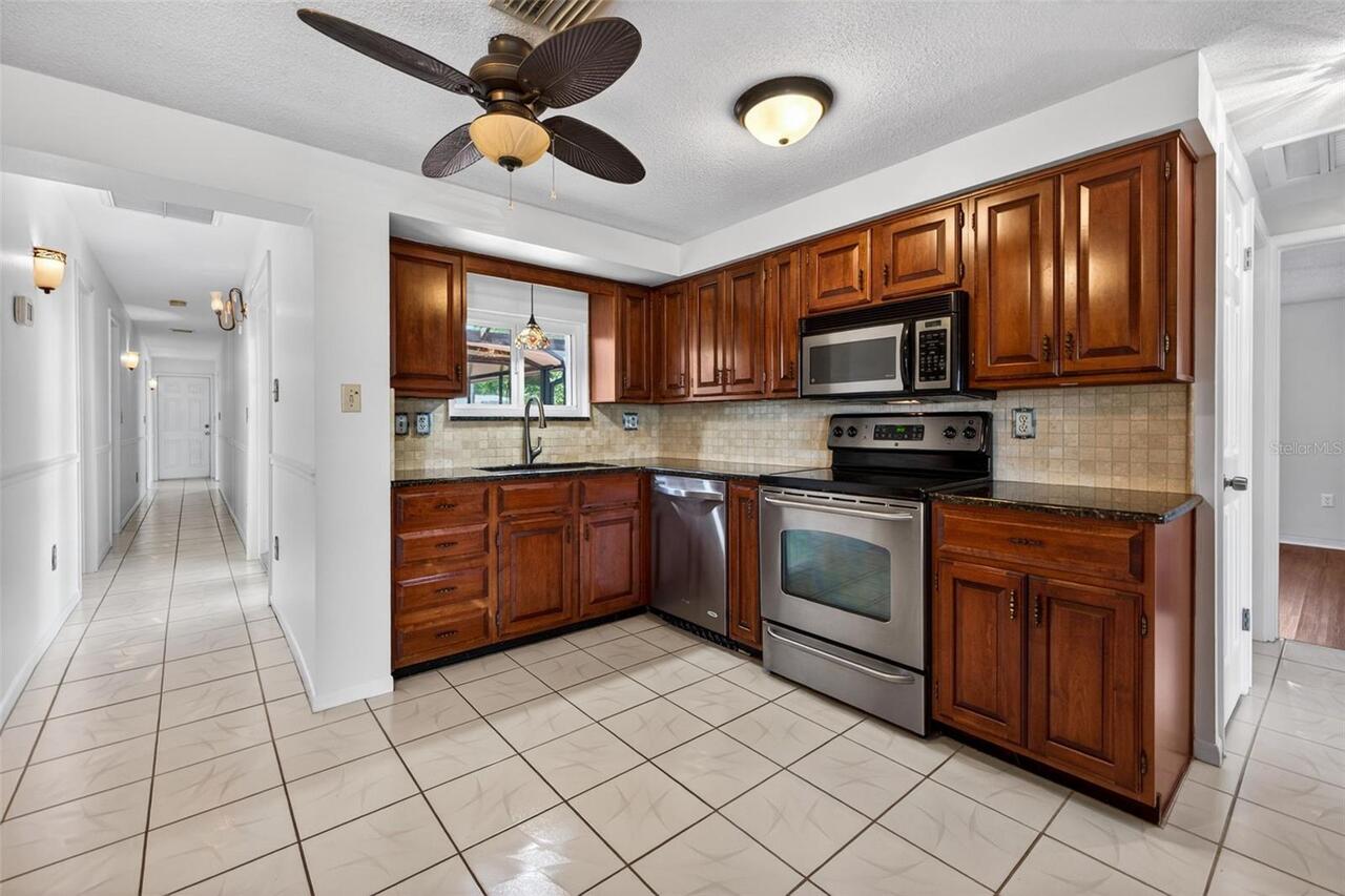 Listing Photo 7