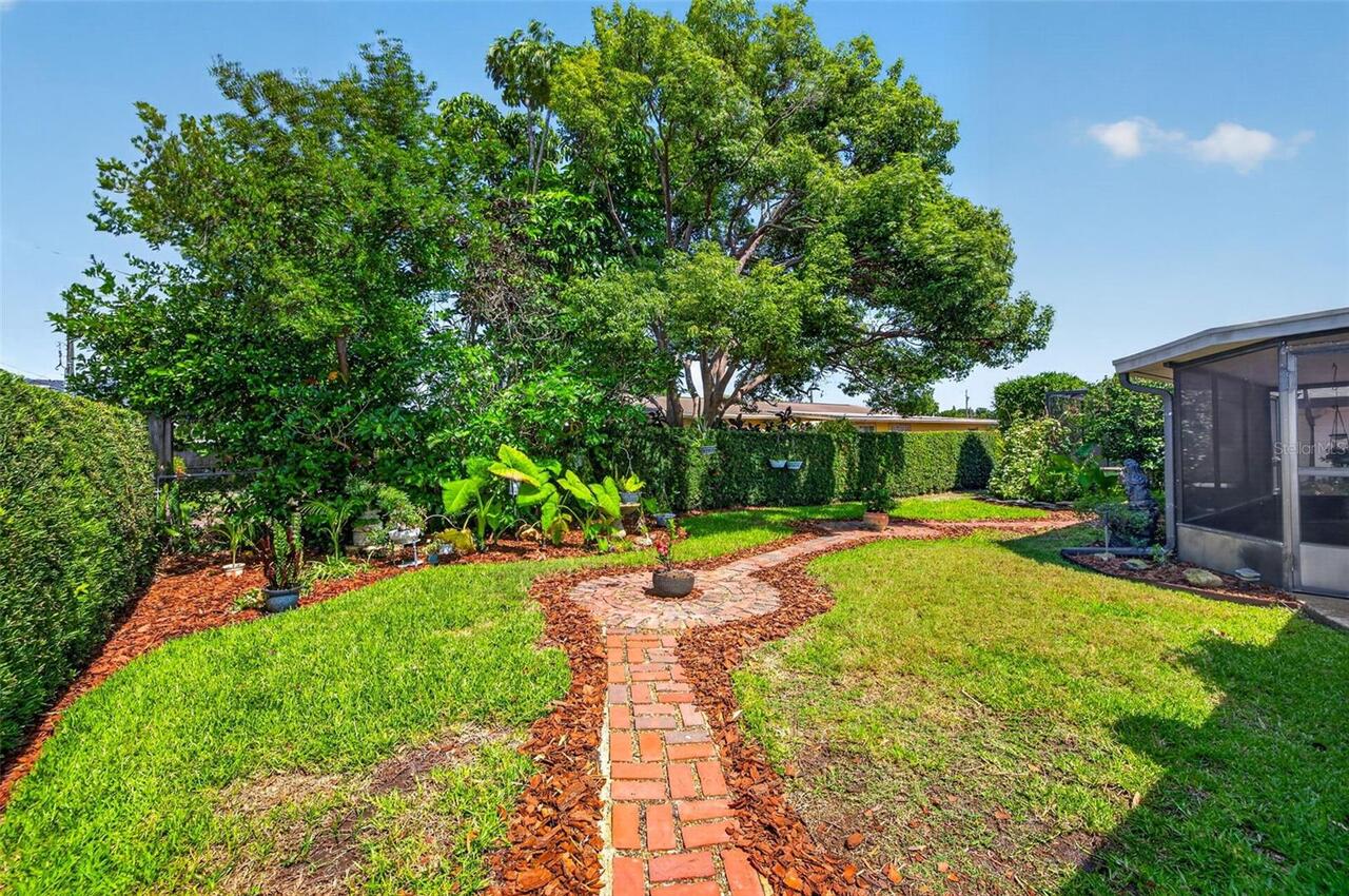 Listing Photo 28