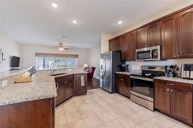 Listing Photo 8