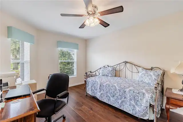 Listing Photo 16