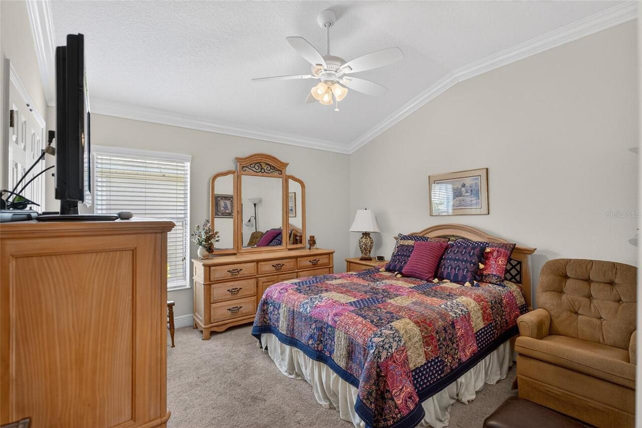 Listing Photo 9