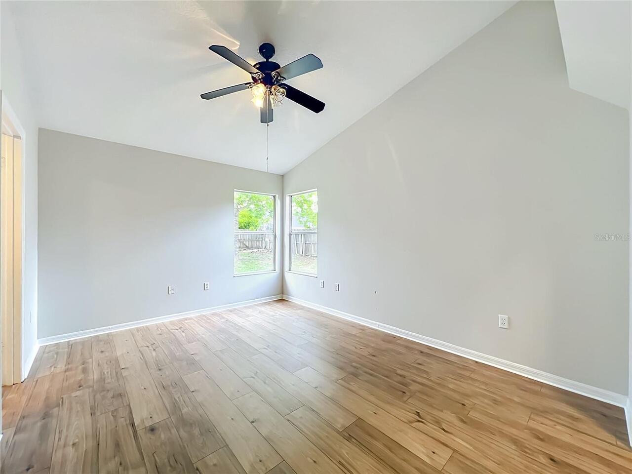Listing Photo 28
