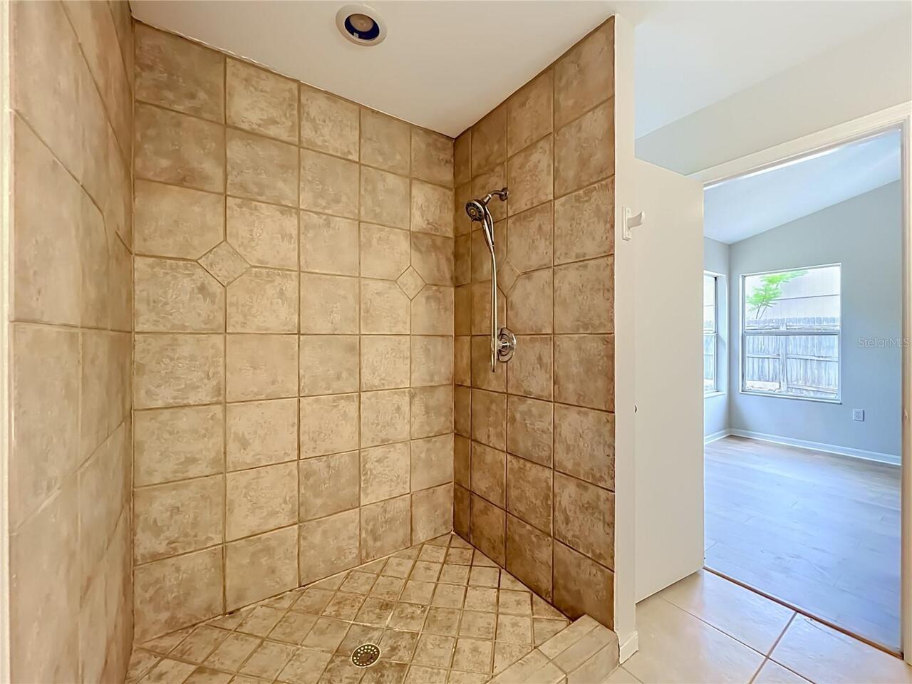 Listing Photo 35