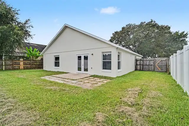 Listing Photo 15