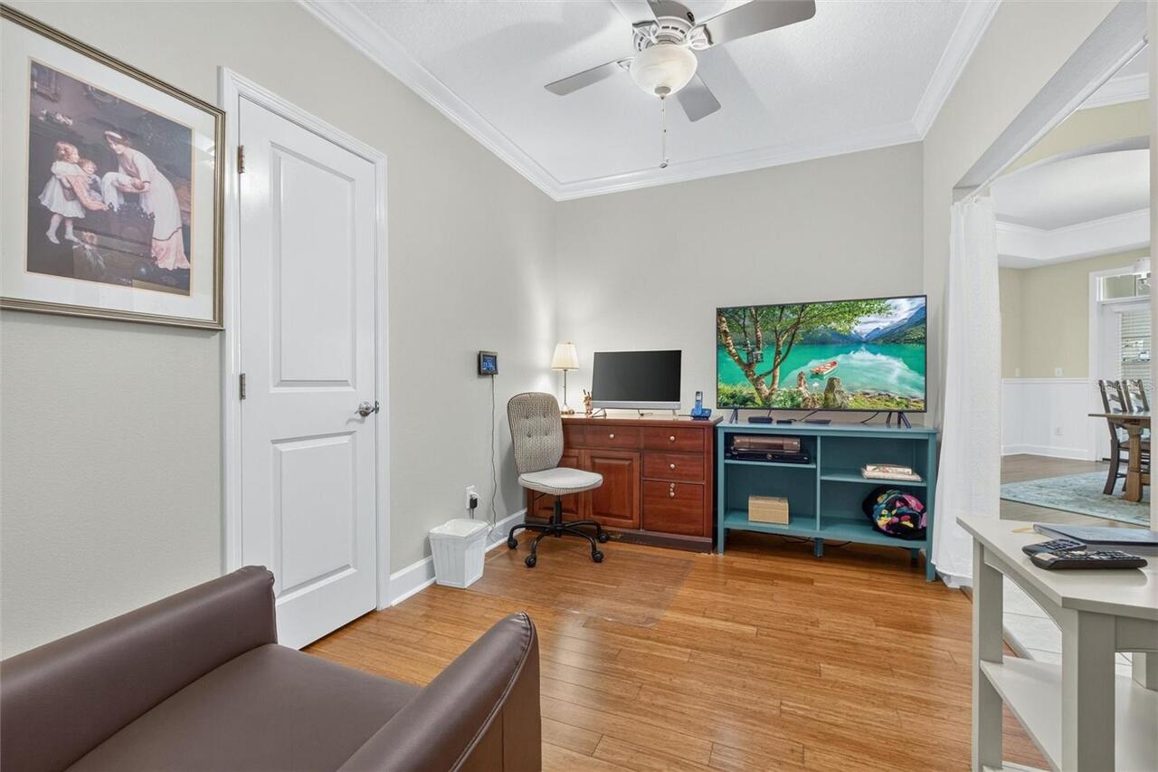 Listing Photo 12