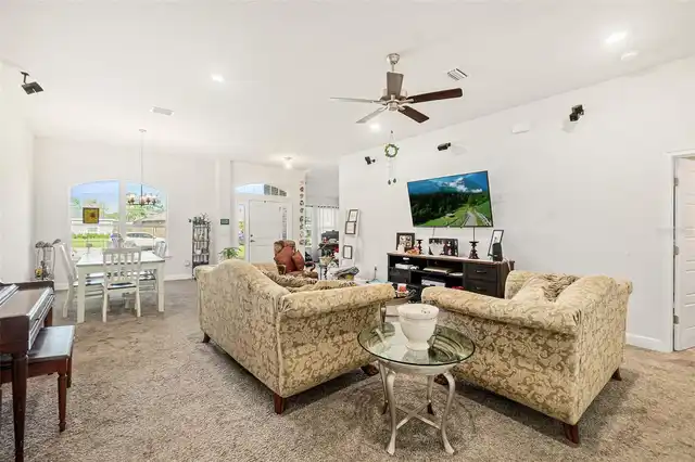 Listing Photo 7