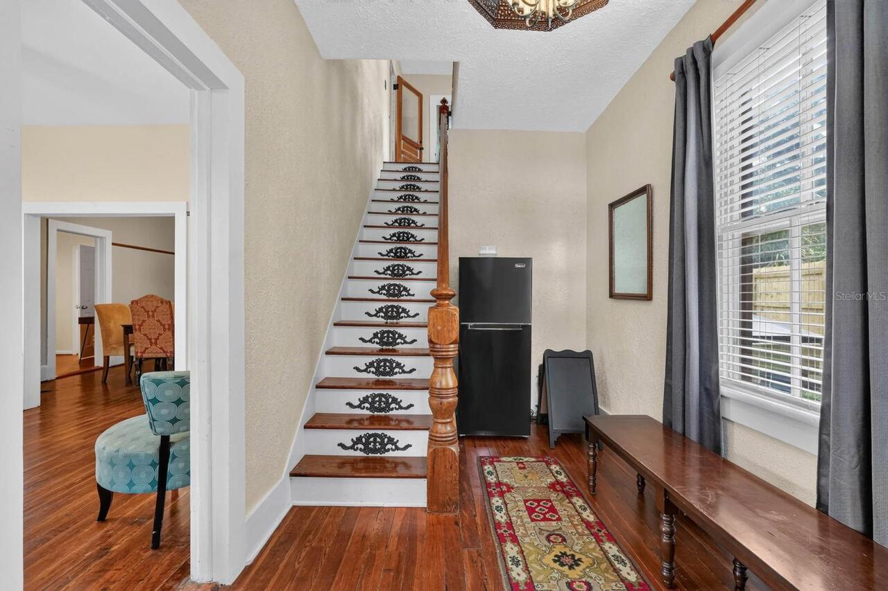 Listing Photo 11