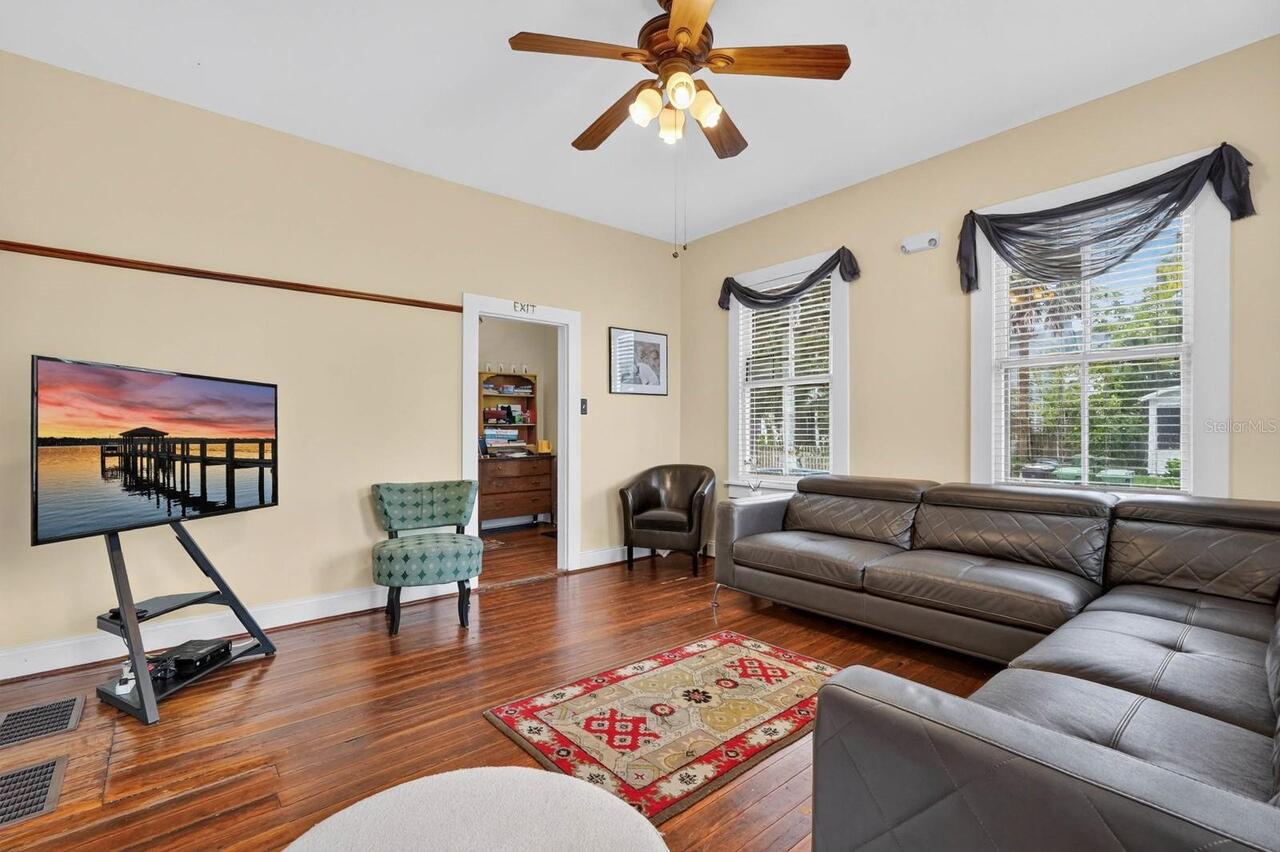 Listing Photo 16