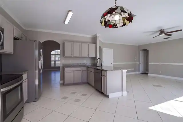Listing Photo 18